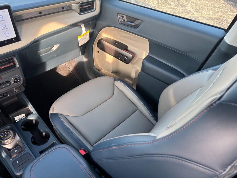 New 2025 Ford Maverick Lariat image 16