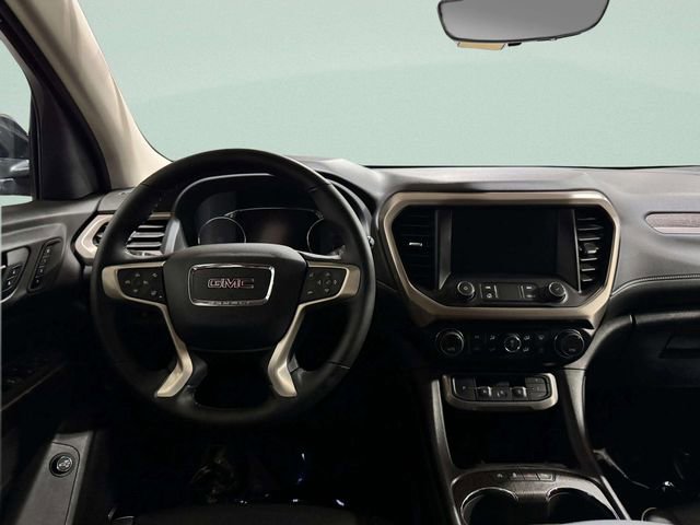 Used 2023 GMC Acadia Denali w/ Denali Technology Package image 13