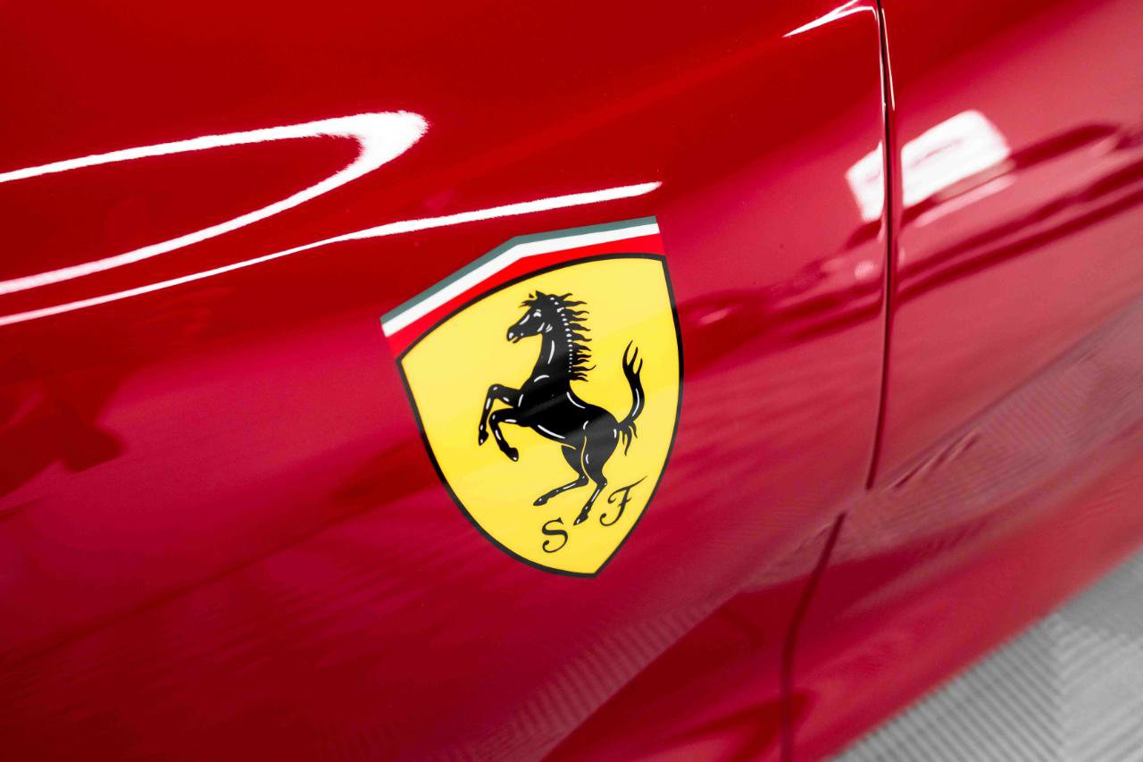 Used 2018 Ferrari 812 Superfast RWD image 22