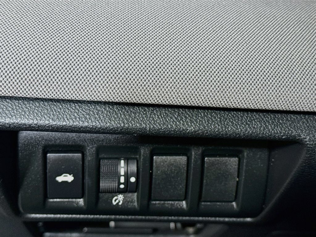Used 2022 Subaru Legacy Premium AWD/4WD image 11
