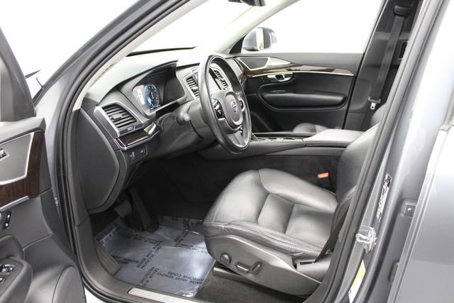 Used 2019 Volvo XC90 T6 Momentum w/ Advanced Package AWD/4WD image 13