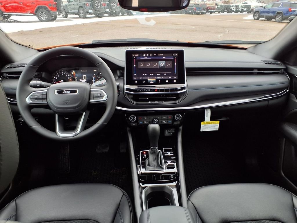 New 2026 Jeep Compass Latitude AWD/4WD image 22