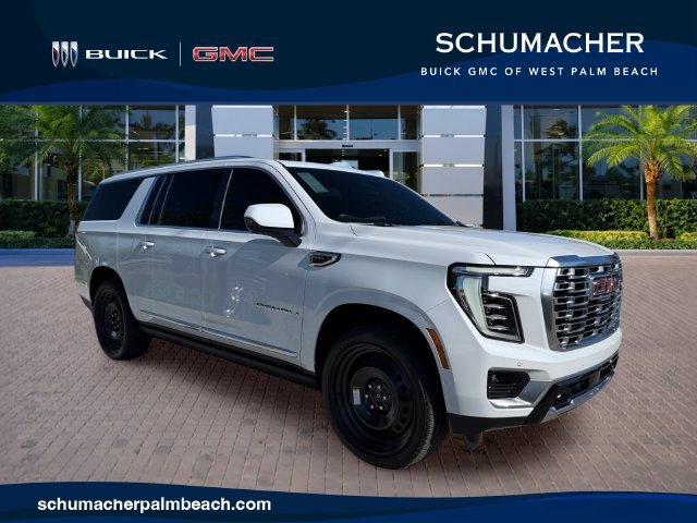 New 2027 GMC Yukon XL Denali w/ Sun & Power Step Package
