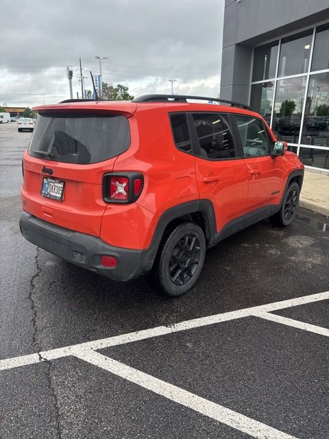 Used 2020 Jeep Renegade Altitude w/ UConnect 8.4 Nav Group FWD image 6
