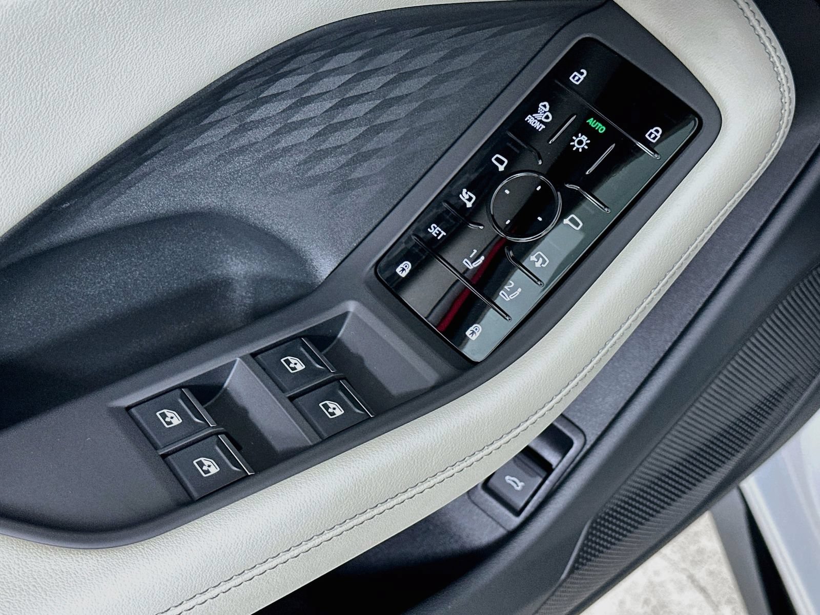 New 2026 Audi A6 Premium Plus AWD/4WD image 18