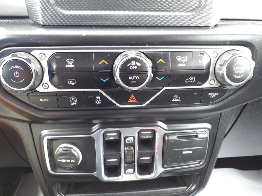 Used 2021 Jeep Wrangler Unlimited Sahara image 16