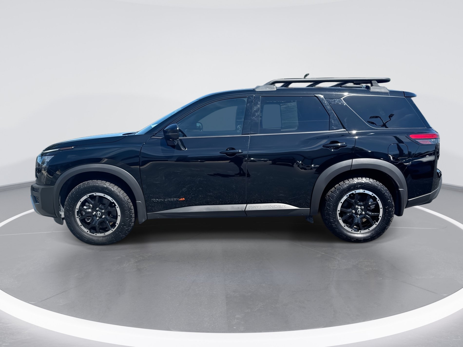 Used 2025 Nissan Pathfinder Rock Creek AWD/4WD image 7