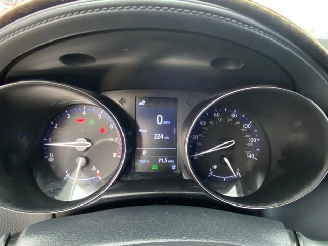 Used 2021 Toyota C-HR LE image 19