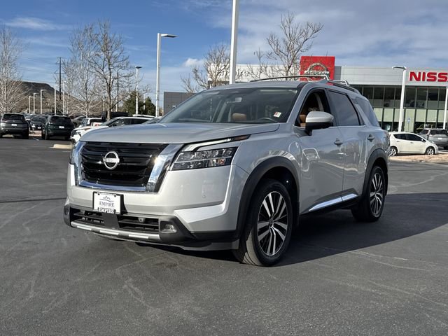Certified 2023 Nissan Pathfinder Platinum image 5