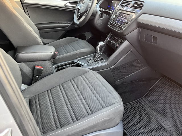 Used 2022 Volkswagen Tiguan S image 9
