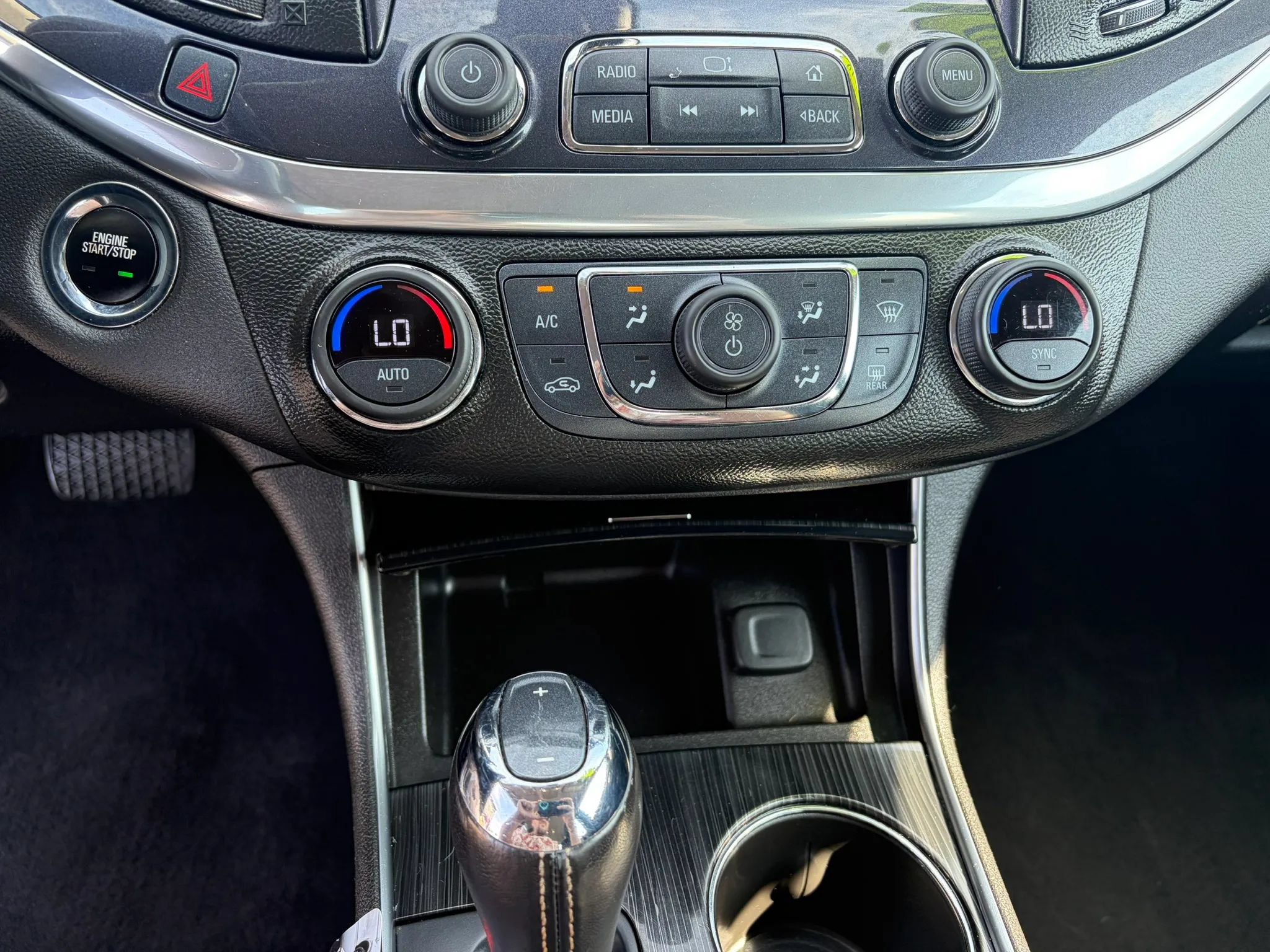 Used 2019 Chevrolet Impala LT FWD image 16