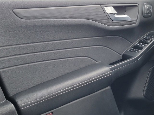 Certified 2023 Ford Escape Platinum image 36