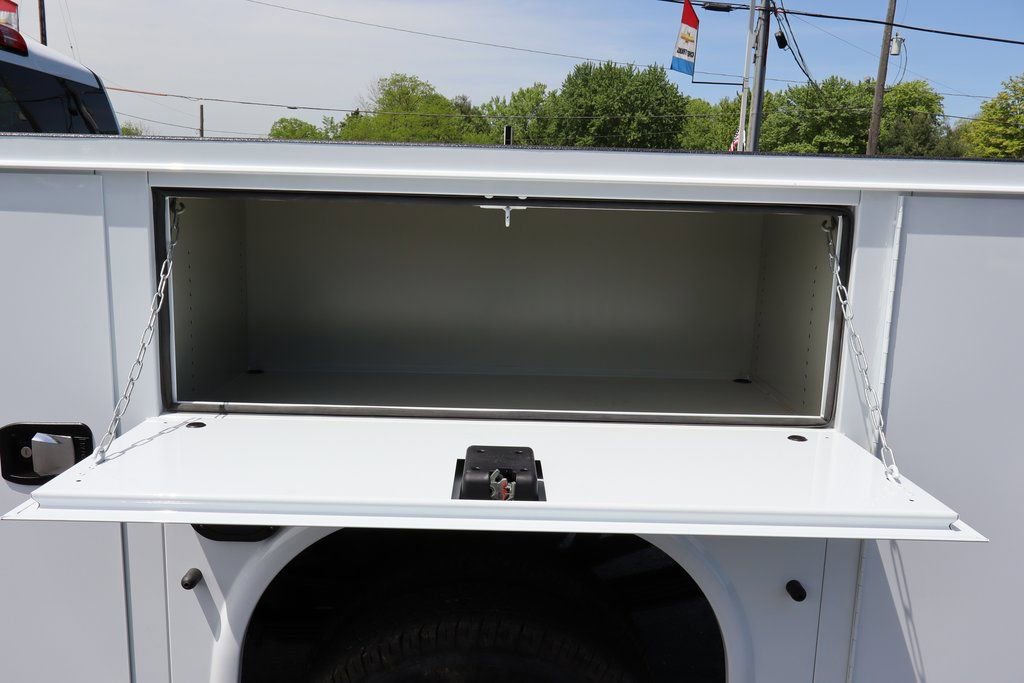 New 2025 Chevrolet Silverado 3500 LT w/ Convenience Package image 4