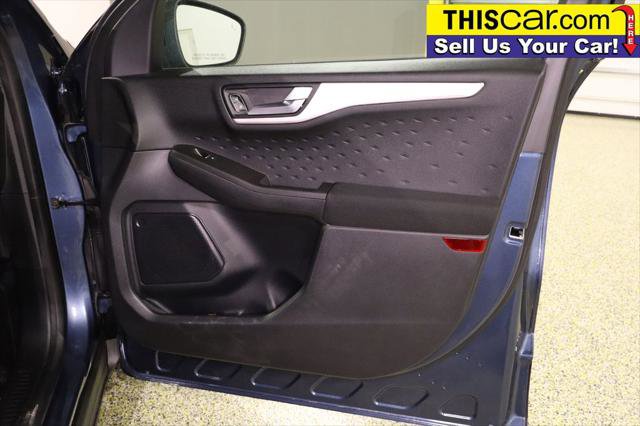 Used 2020 Ford Escape SE image 29