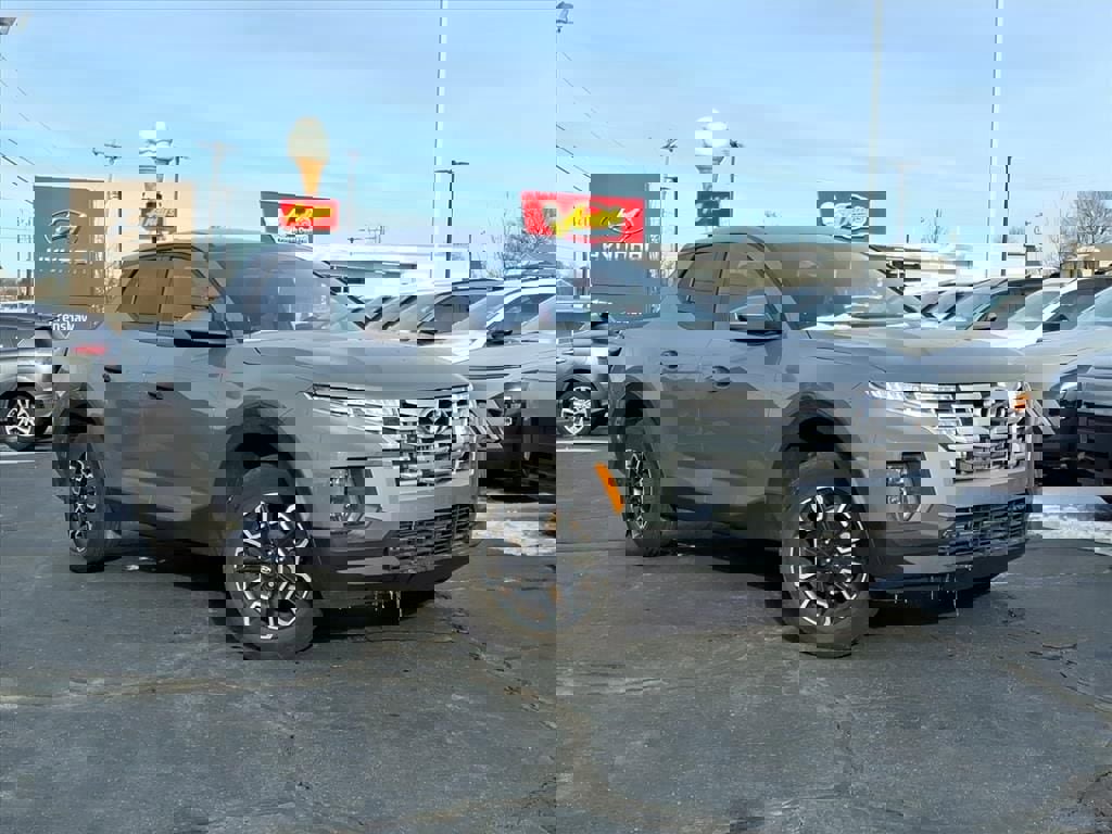 Used 2024 Hyundai Santa Cruz SEL image 1