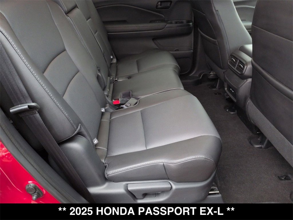 Used 2025 Honda Passport EX-L image 27