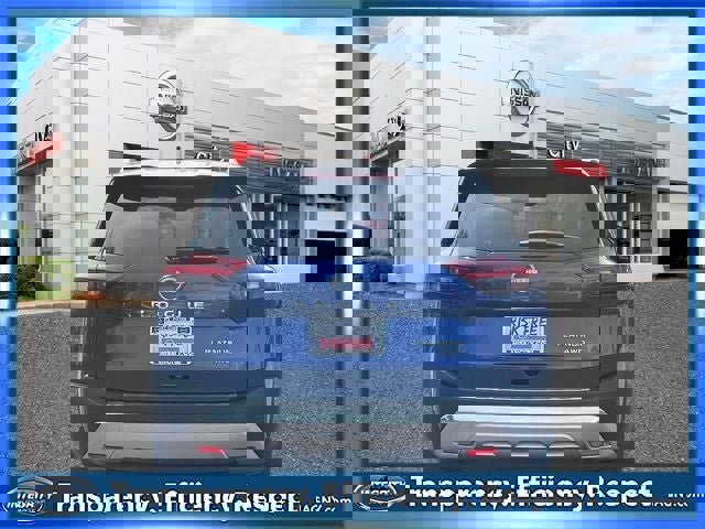 Used 2023 Nissan Rogue Platinum AWD/4WD image 7
