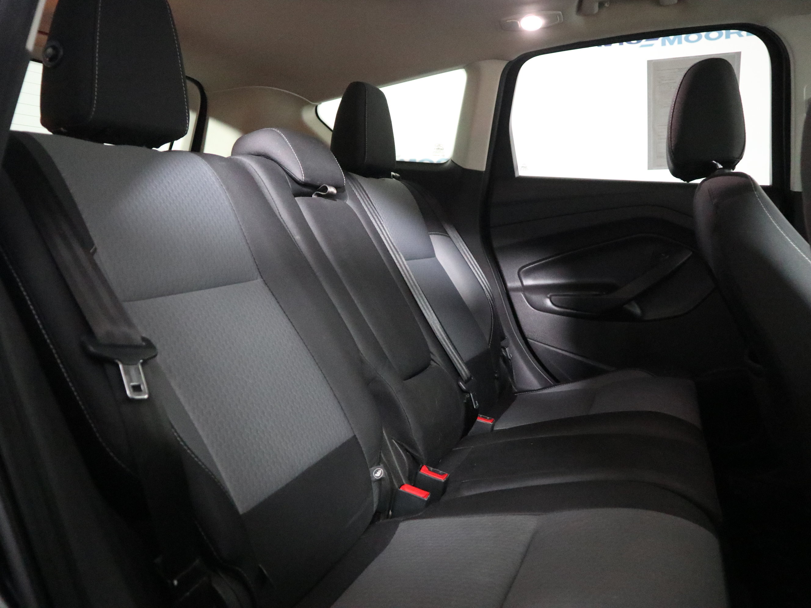 Used 2017 Ford Escape SE w/ SE Cold Weather Package AWD/4WD image 21