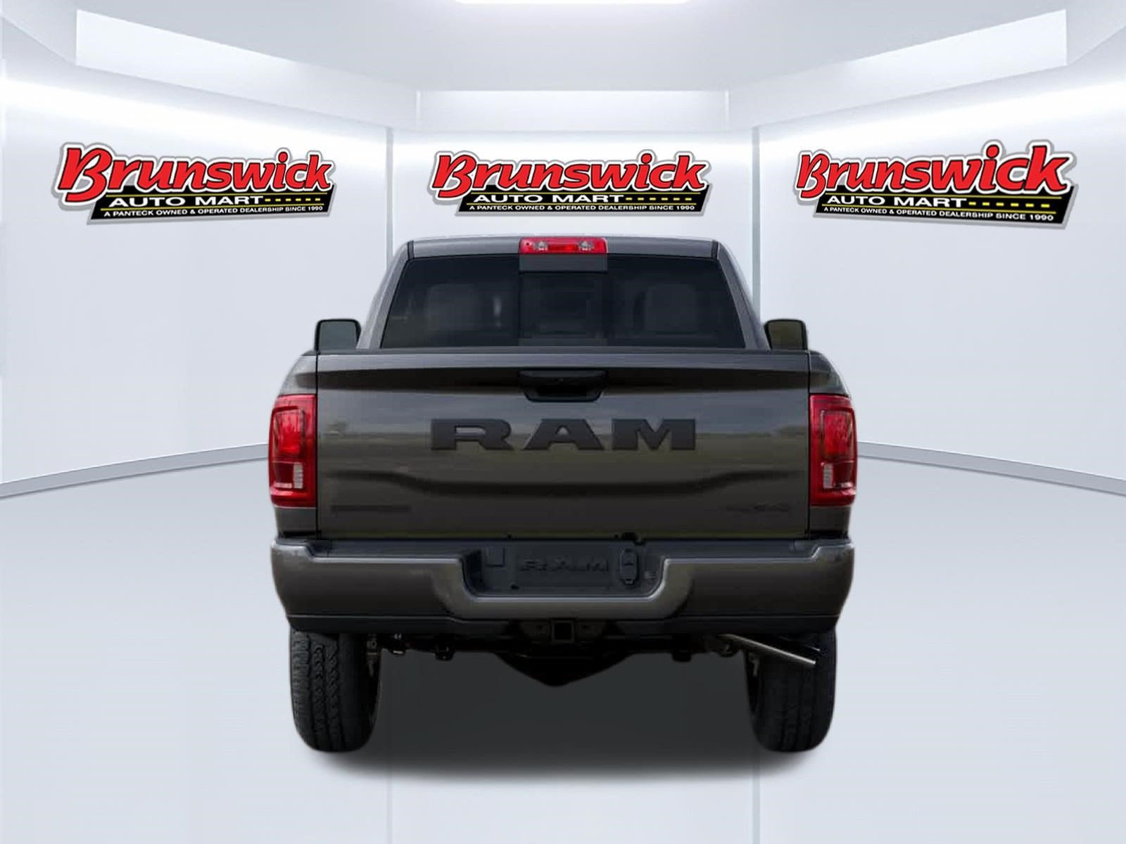 New 2026 RAM 2500 Big Horn AWD/4WD image 7
