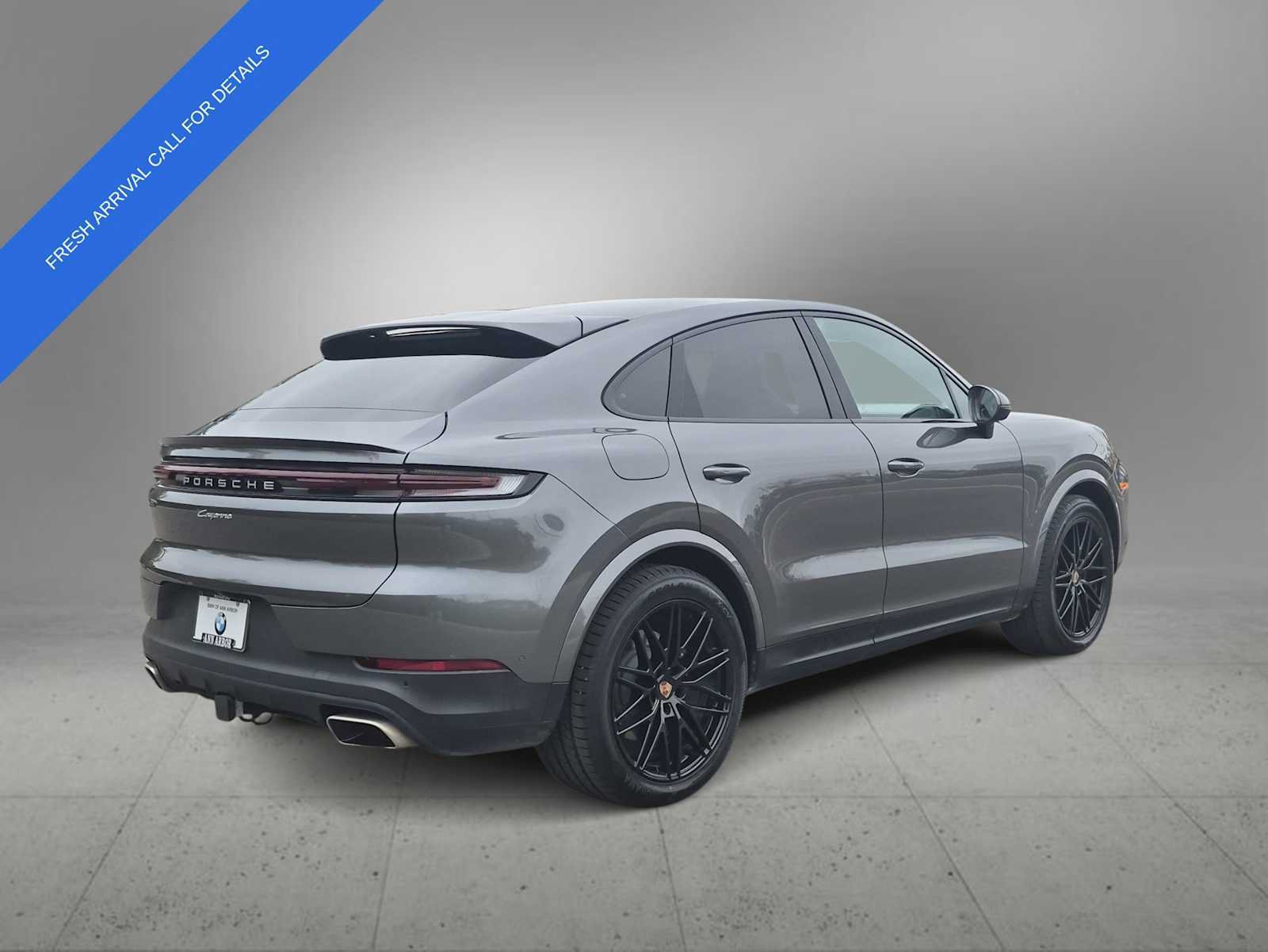 Used 2025 Porsche Cayenne Coupe AWD/4WD image 8