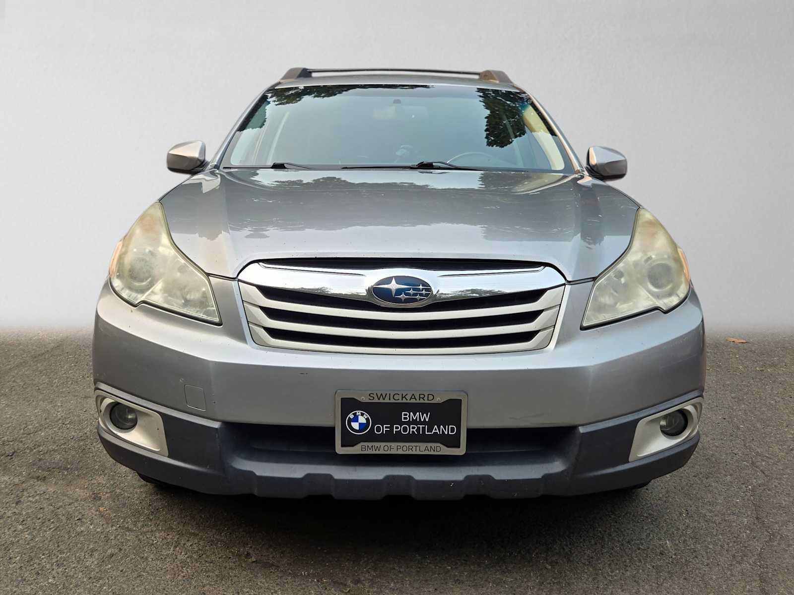 Used 2011 Subaru Outback 2.5i Premium AWD/4WD image 8