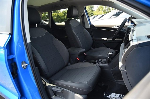 New 2025 Volkswagen Taos SE image 20