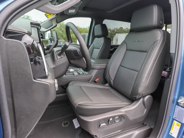 New 2026 GMC Sierra 2500 Denali w/ Denali Reserve Package AWD/4WD image 15