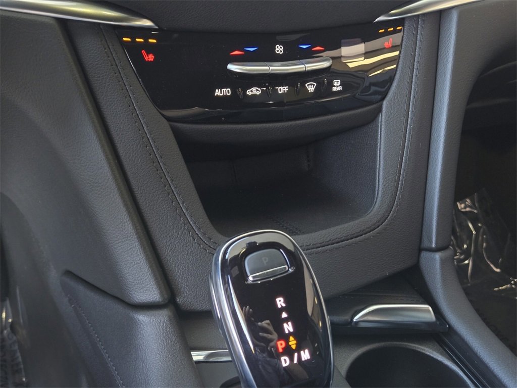 New 2025 Cadillac XT6 Luxury image 20