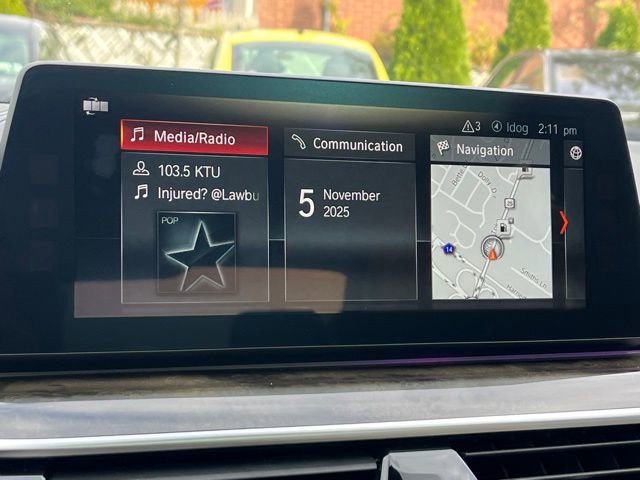 Used 2018 BMW M550i xDrive w/ Driving Assistance Package image 31