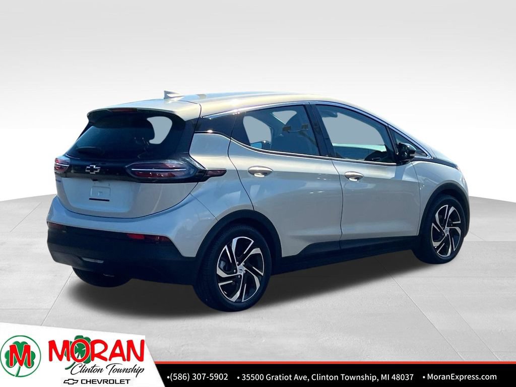 Certified 2023 Chevrolet Bolt LT w/ Infotainment Package FWD image 6