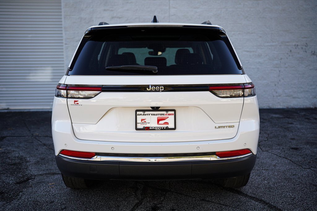 Used 2022 Jeep Grand Cherokee Limited image 13