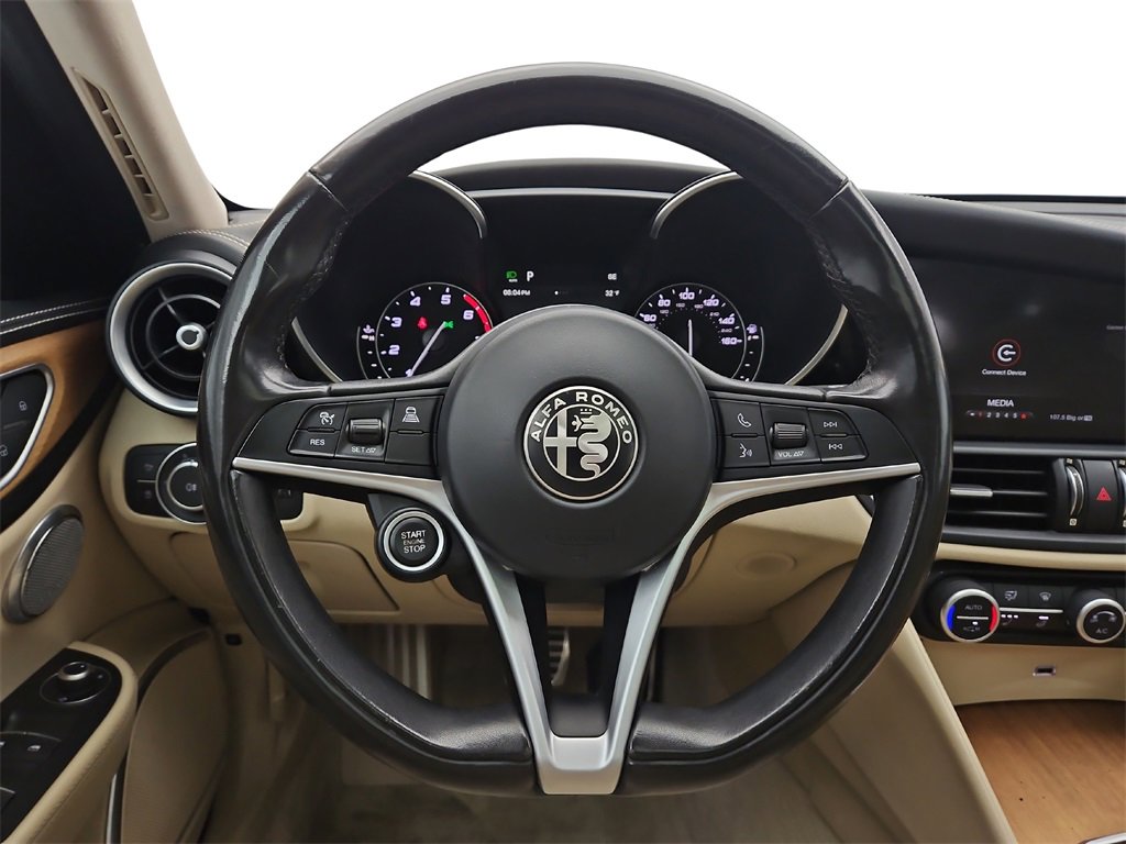 Used 2018 Alfa Romeo Giulia Ti w/ Quick Order Package 22X Lusso image 16