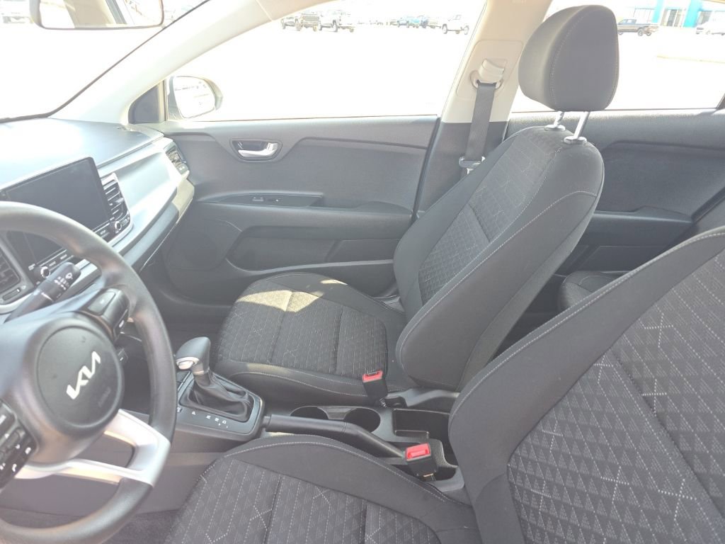 Used 2023 Kia Rio LX image 9