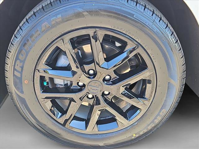 Used 2022 Chevrolet Equinox LS w/ LS Convenience Package image 29