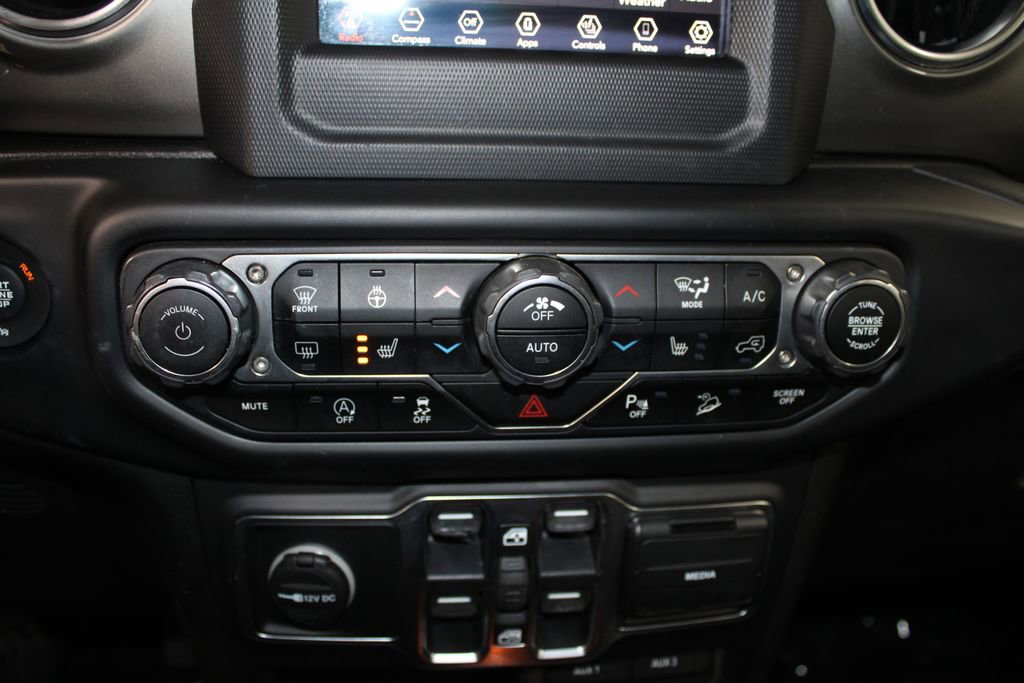 Used 2020 Jeep Wrangler Unlimited Sahara w/ LED Lighting Group image 42