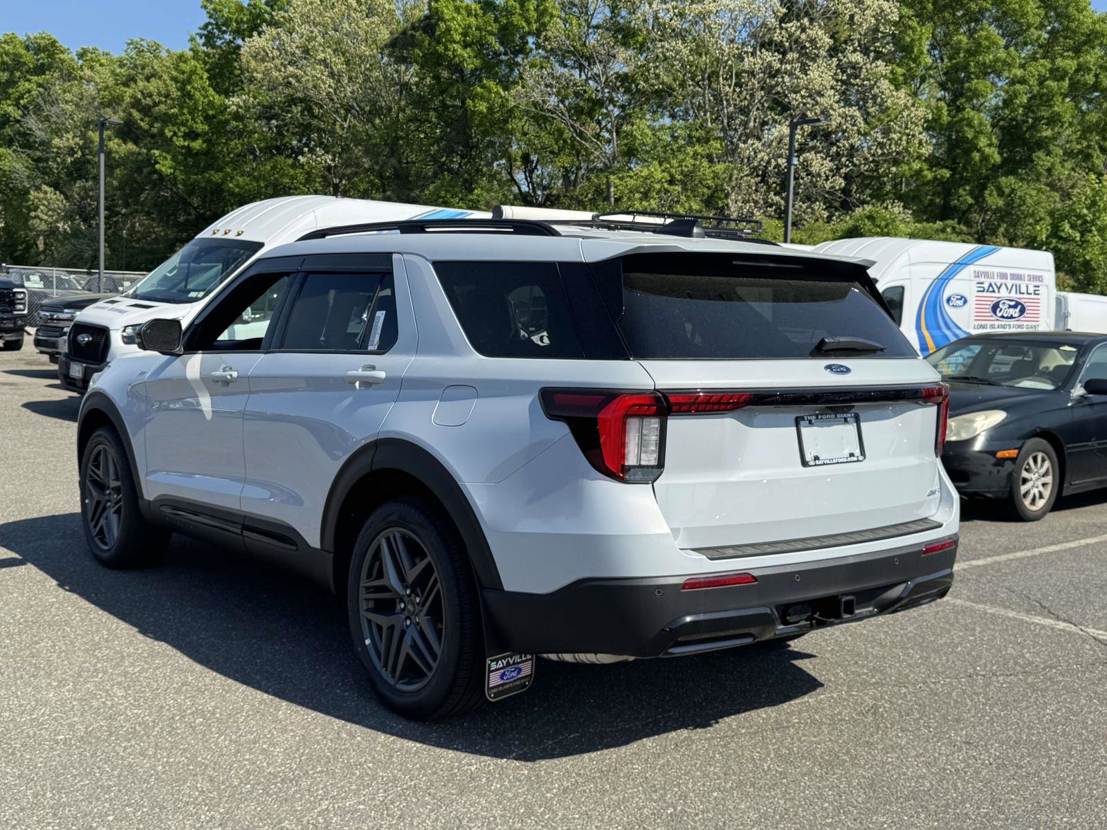 New 2026 Ford Explorer ST-Line AWD/4WD image 5