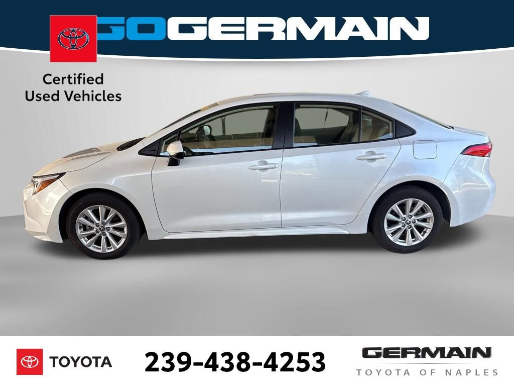 Used 2024 Toyota Corolla LE w/ LE Convenience Package image 3