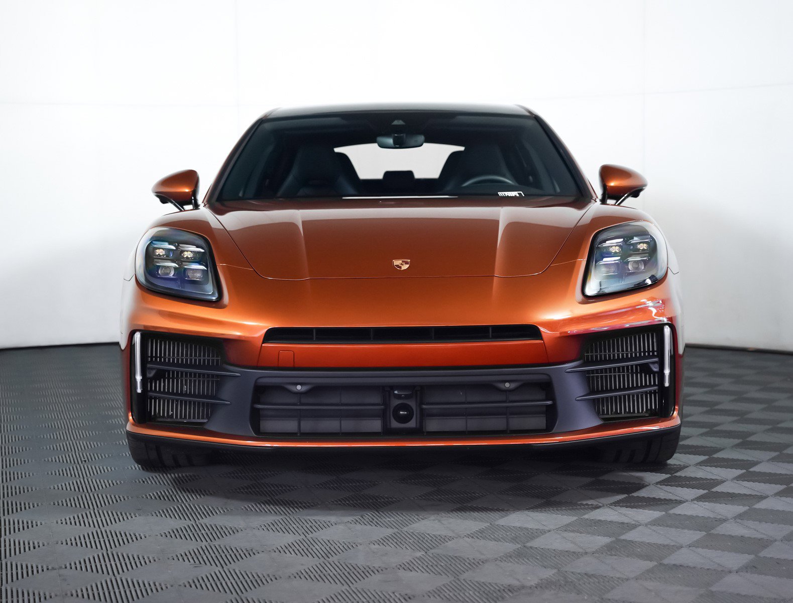 Certified 2025 Porsche Panamera image 7