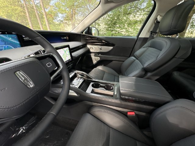 New 2026 Lincoln Nautilus Reserve AWD/4WD image 21
