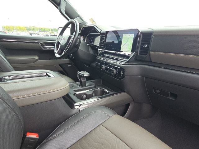 Used 2022 Chevrolet Silverado 1500 ZR2 w/ Technology Package AWD/4WD image 22