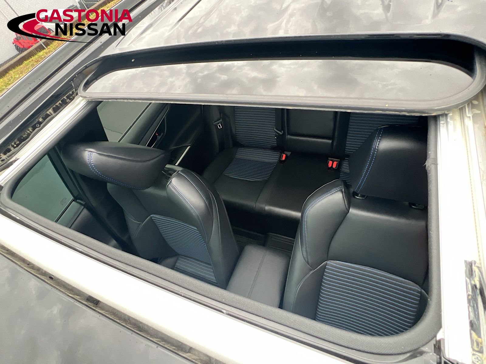 Used 2022 Toyota RAV4 XSE image 30