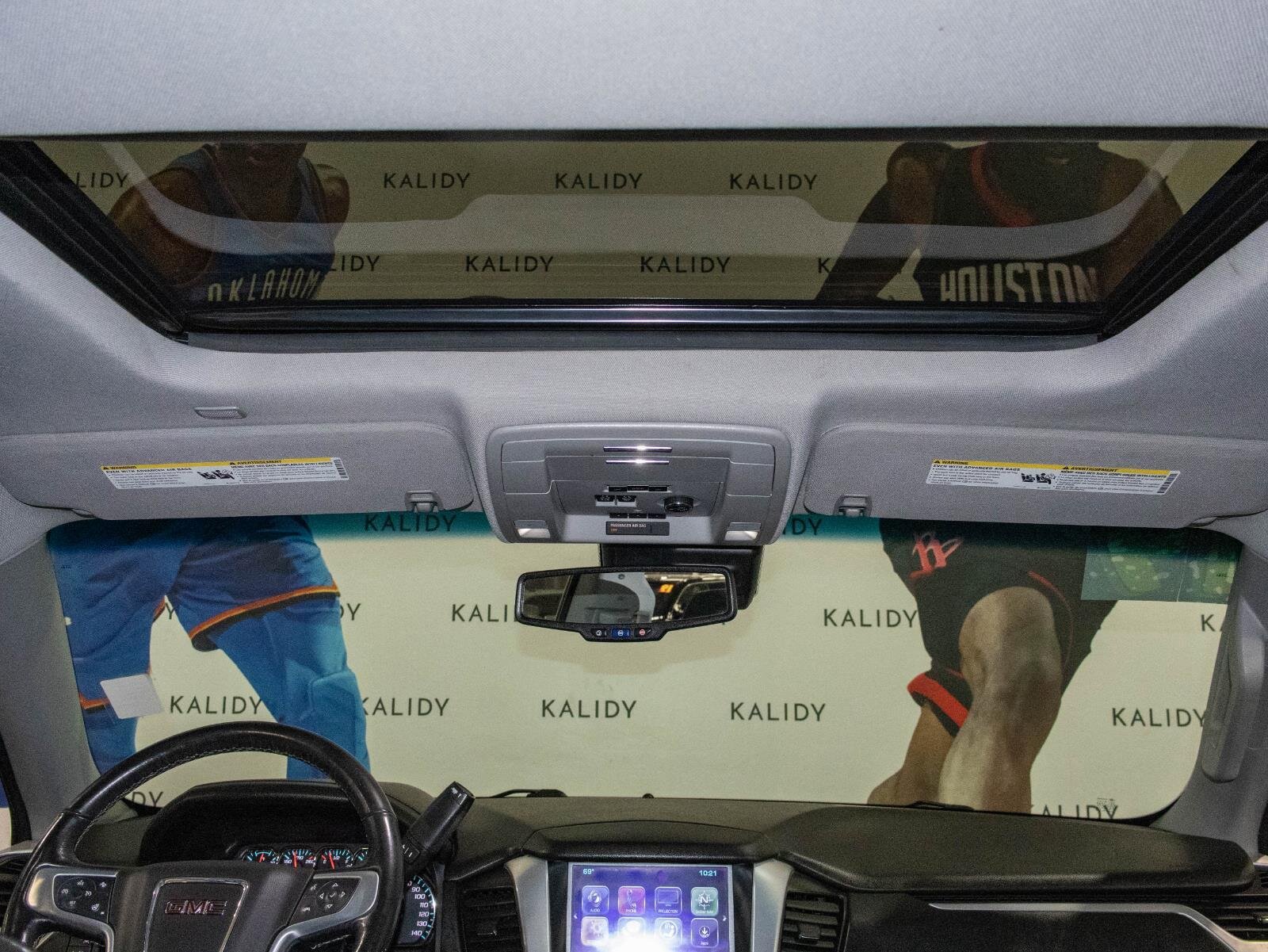 Used 2019 GMC Yukon SLT image 13