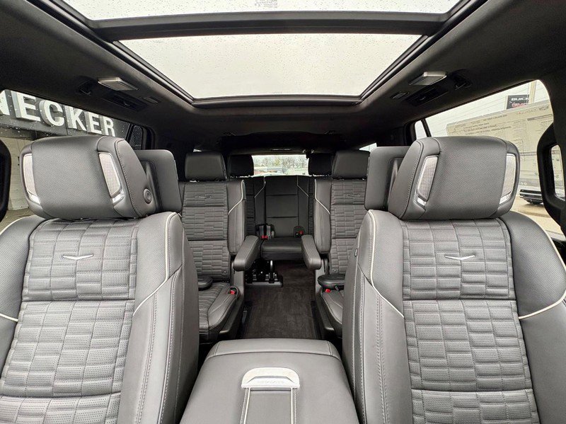 New 2026 Cadillac Escalade V image 34