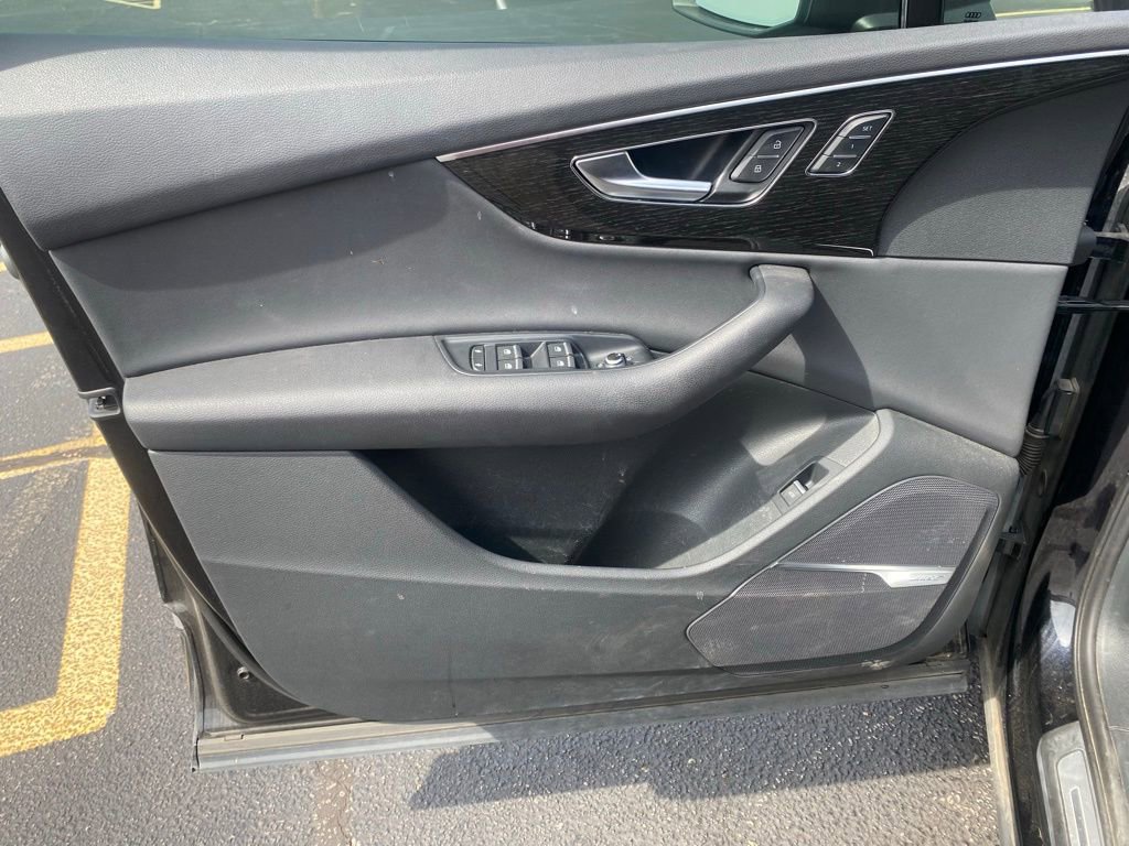 Used 2020 Audi Q7 3.0T Premium Plus w/ Premium Plus Package image 13