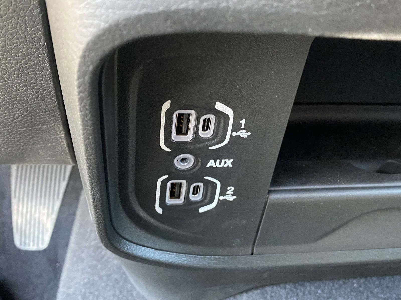 Used 2025 RAM 2500 Big Horn image 6