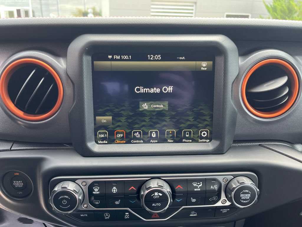 Used 2023 Jeep Gladiator Mojave w/ Cold Weather Group AWD/4WD image 16