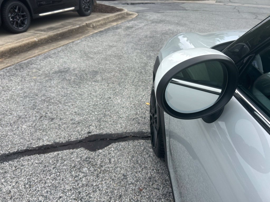 Used 2022 MINI Cooper SE FWD image 11