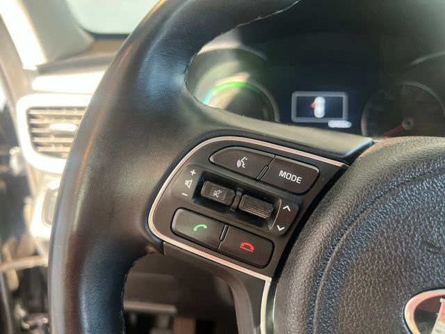 Used 2017 Kia Optima Premium FWD image 18