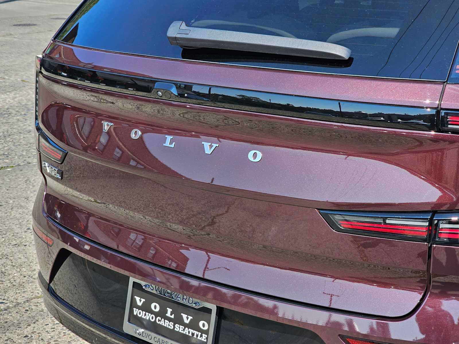 New 2026 Volvo EX90 Plus AWD/4WD image 16
