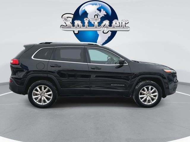 Used 2016 Jeep Cherokee Limited image 10